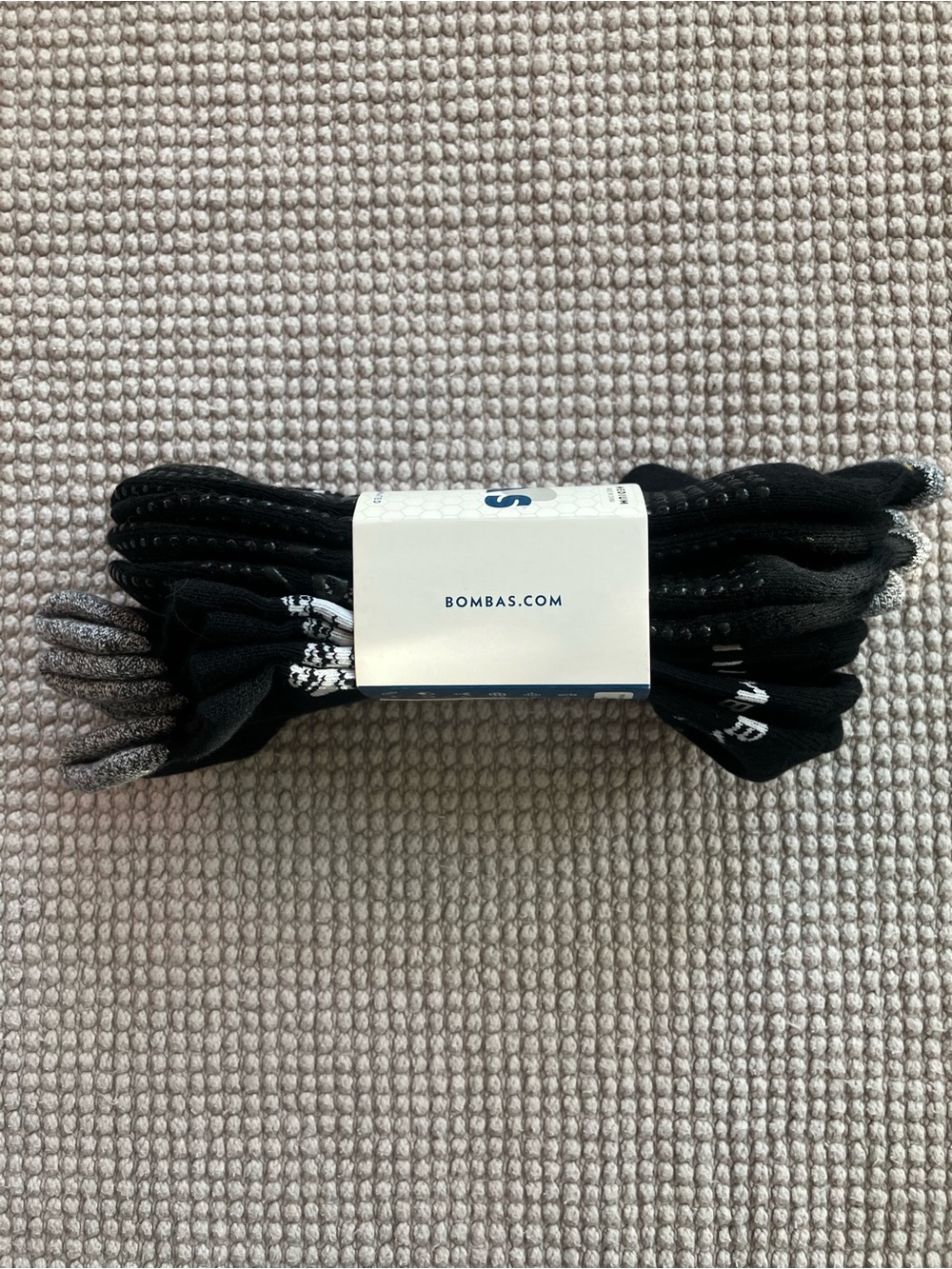 Bombas Gripper Ankle Sock (M) 4-Pack NWT - Black w Grey Ankle Back Hem - Picture 3 of 5